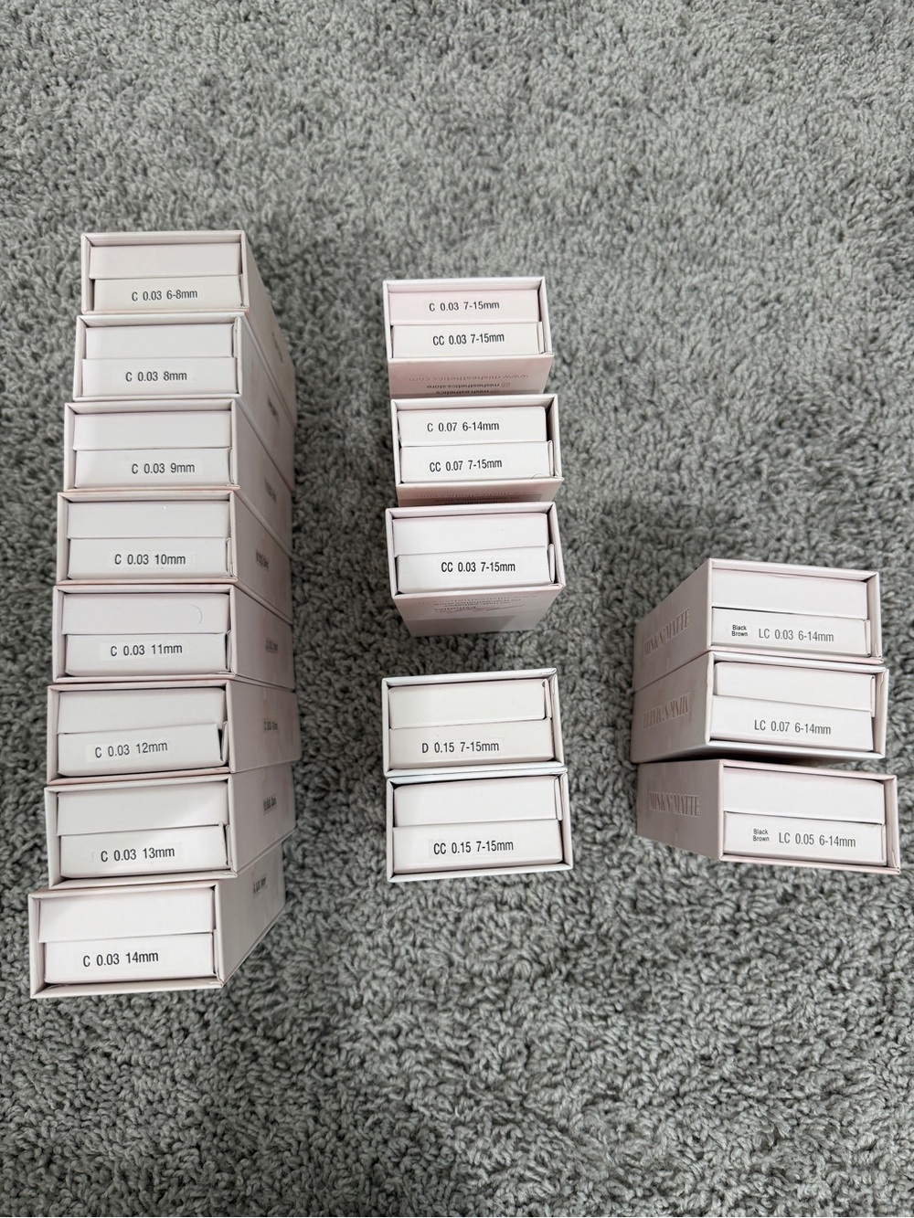 Lash extensions lash trays (Mishesthetics)